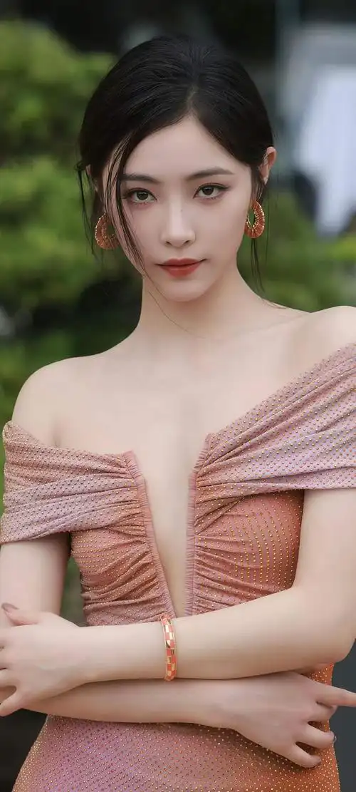 亚洲黄色电影镜头美学分析
